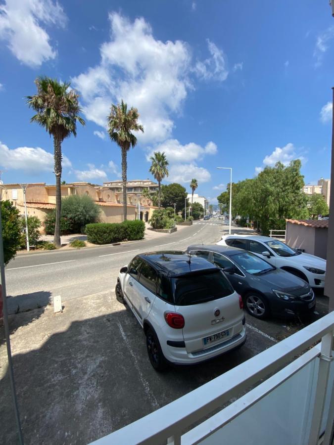 Studio Spacieux Avec Patio En Centre Ville Cavalaire-sur-Mer Exterior foto