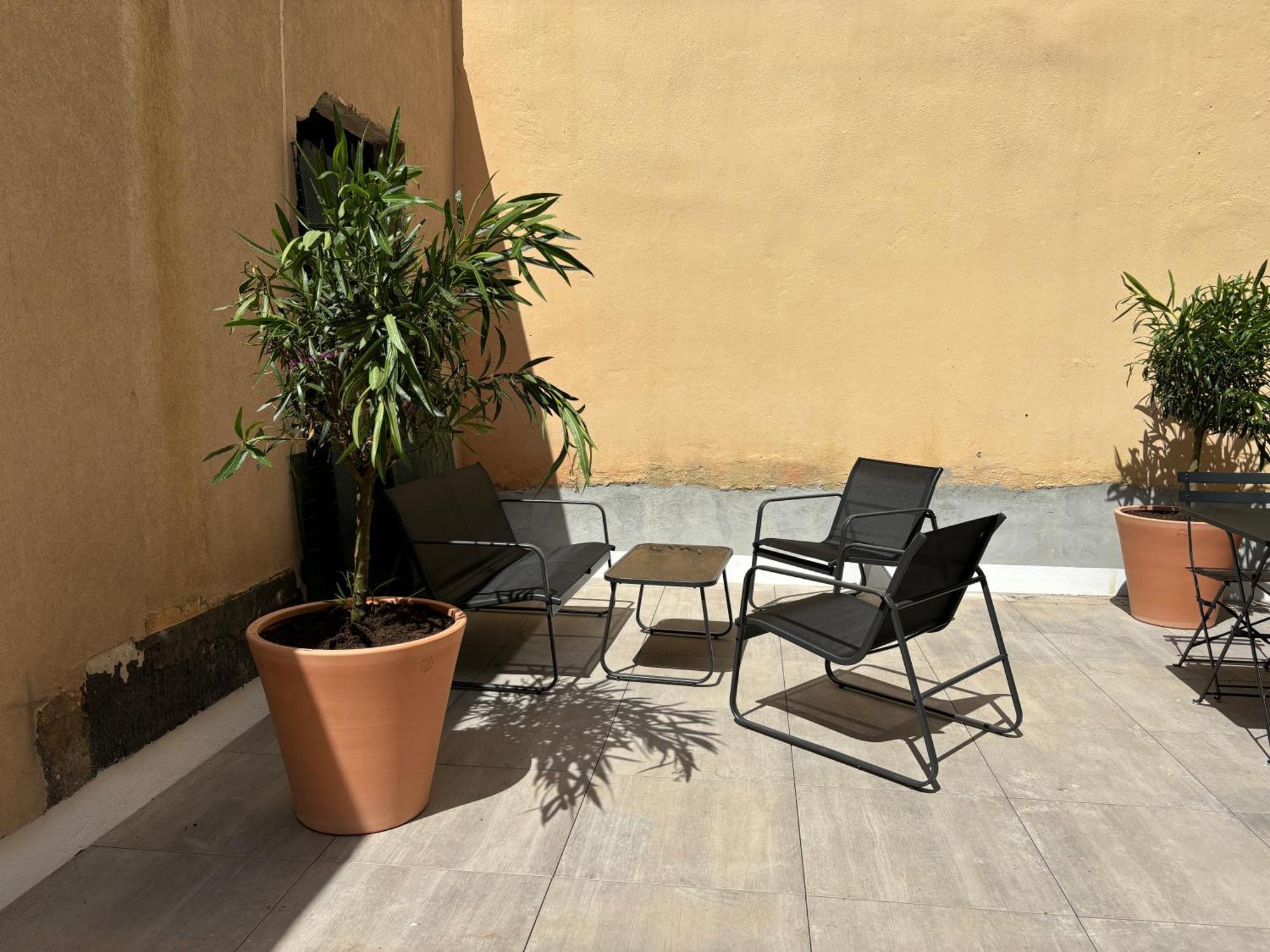 Studio Spacieux Avec Patio En Centre Ville Cavalaire-sur-Mer Exterior foto